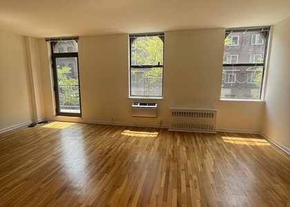 East 12th Street - Photo 1