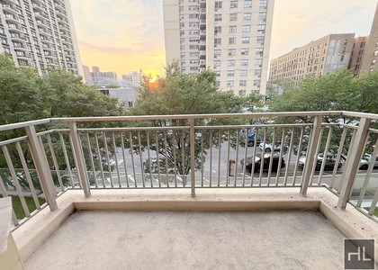 West 93 Street - Photo 1