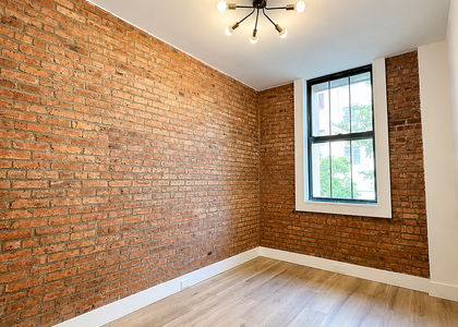 16 Howard Avenue - Photo 1