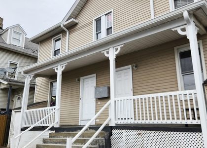 202 Harral Avenue - Photo 1