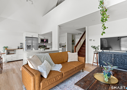 500 Glendale Avenue - Photo 1