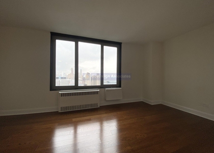 3333 Broadway - Photo 1