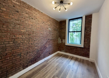 16 Howard Avenue - Photo 1