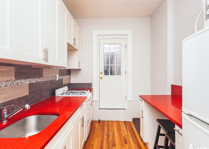 25 Kingsland Ave 11211 - Photo 1