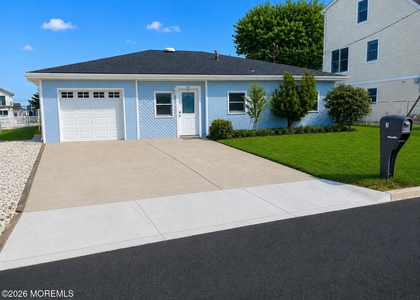 115 N Binnacle Drive - Photo 1