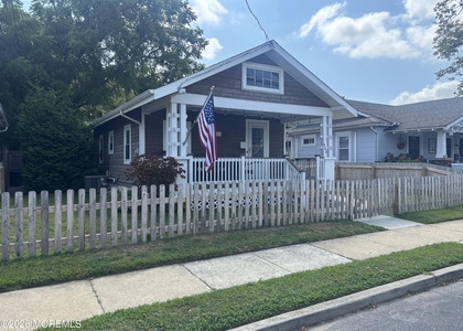606 Hammond Avenue - Photo 1