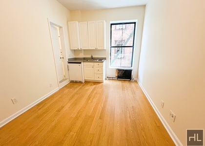 West 72 Street - Photo 1