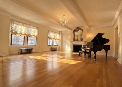 East 80th Street - Photo 1