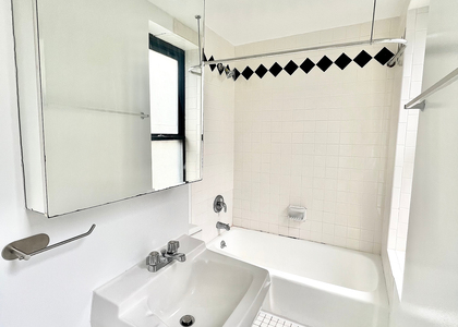 East 80 Street - Photo 1
