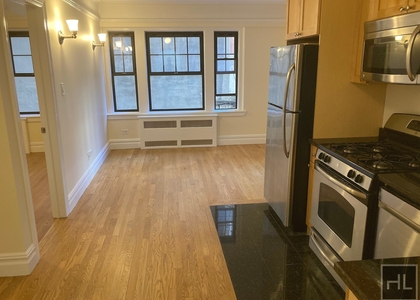 Christopher Street - Photo 1