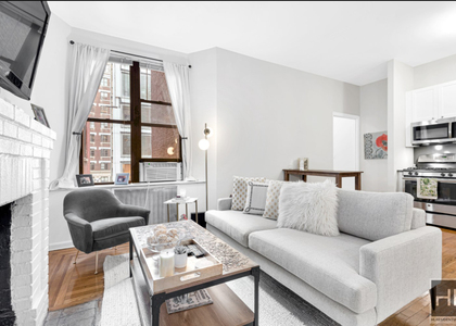 Madison Avenue - Photo 1