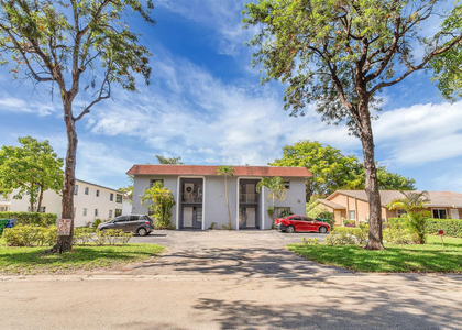 10131 Nw 35th Street - Photo 1