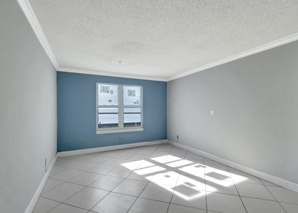 2301 N Congress Avenue - Photo 1