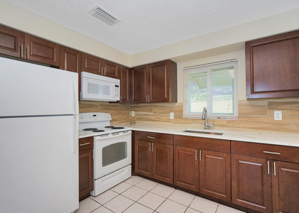 2716 Sw 46th Street - Photo 1