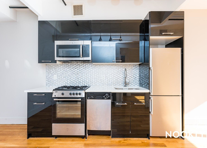 880 Dekalb Ave - Photo 1