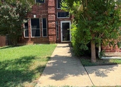 508 Briaroaks Drive - Photo 1
