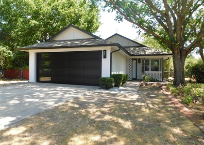 404 Woodson Circle - Photo 1
