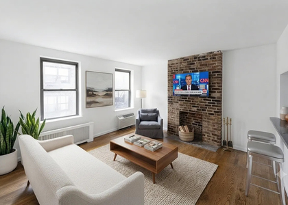  East 55th Street - Photo 1