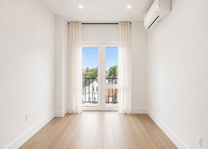 706 east - Photo 1