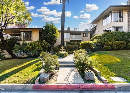 945 S Orange Grove Boulevard - Photo 1