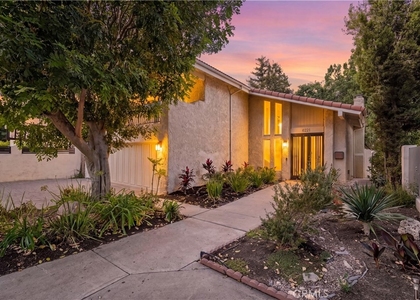 6221 Mammoth - Photo 1