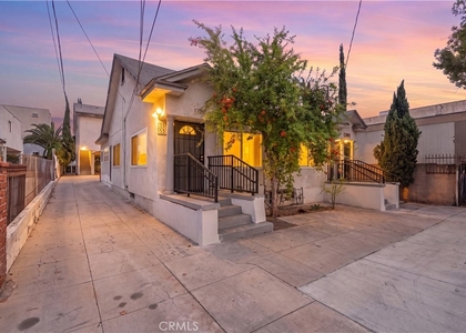 1530 N Mariposa - Photo 1