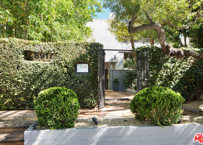 8911 Cynthia Street - Photo 1