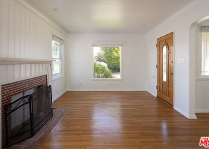 8333 Airlane Avenue - Photo 1