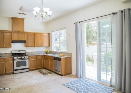 1472 Patricia Avenue - Photo 1