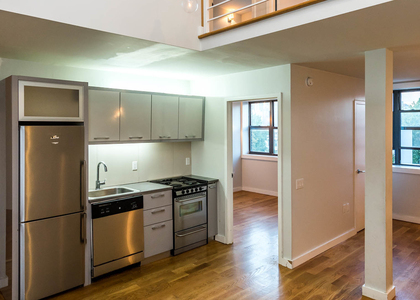 100 Dupont St 11222 - Photo 1