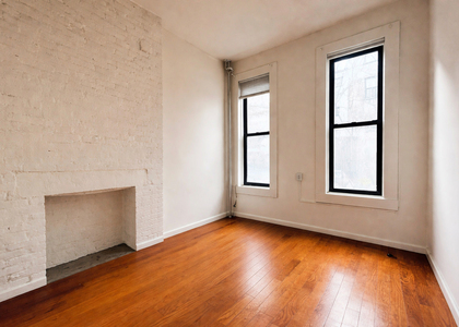 344 east - Photo 1