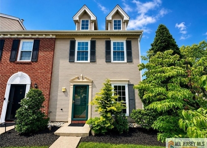 102 Goodwin Drive - Photo 1