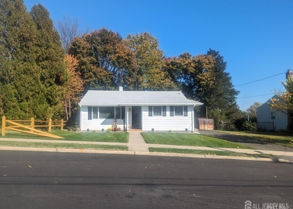 6 Hillside Avenue - Photo 1