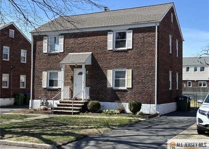 7 Coolidge Avenue - Photo 1