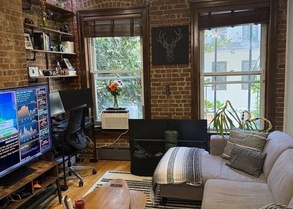 438 W 49th Street - Photo 1