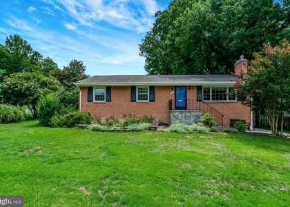 821 N Latham Street - Photo 1