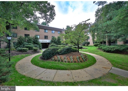 1650 Oakwood Drive - Photo 1