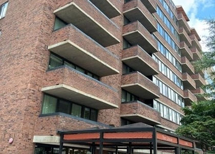 1140 23rd Street Nw - Photo 1