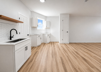 1854 S Ashland Avenue - Photo 1