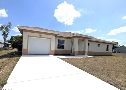 1101 Harold Avenue S - Photo 1