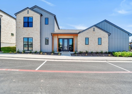 1601-408 Mustang Drive - Photo 1
