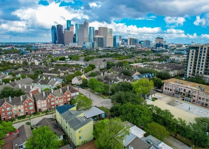 92 Dennis Street - Photo 1