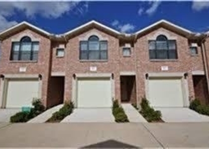 5941 South Loop E - Photo 1