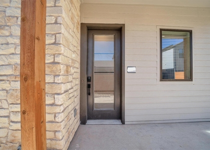 1601-426 Mustang Drive - Photo 1
