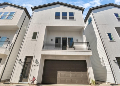 1507 Robin Street - Photo 1