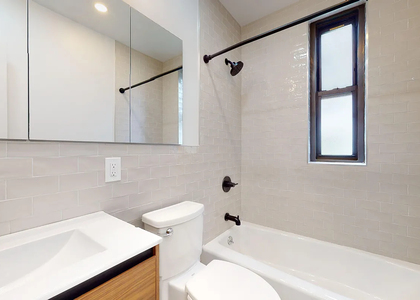 East 78 Street - Photo 1