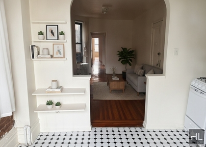 East 89 Street - Photo 1