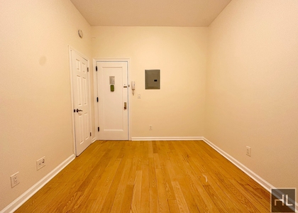 West 72 Street - Photo 1