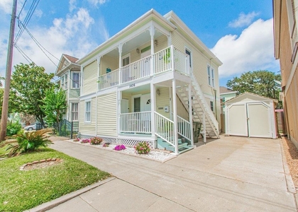 1406 Moody Avenue - Photo 1