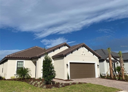 4520 Crestpoint Way - Photo 1